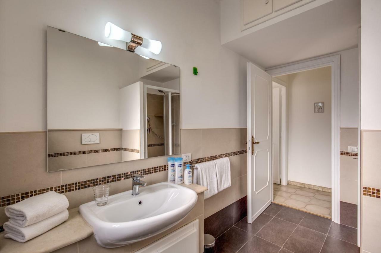 Casa Di Luca _ 3 Bdr Apartment Roma Esterno foto